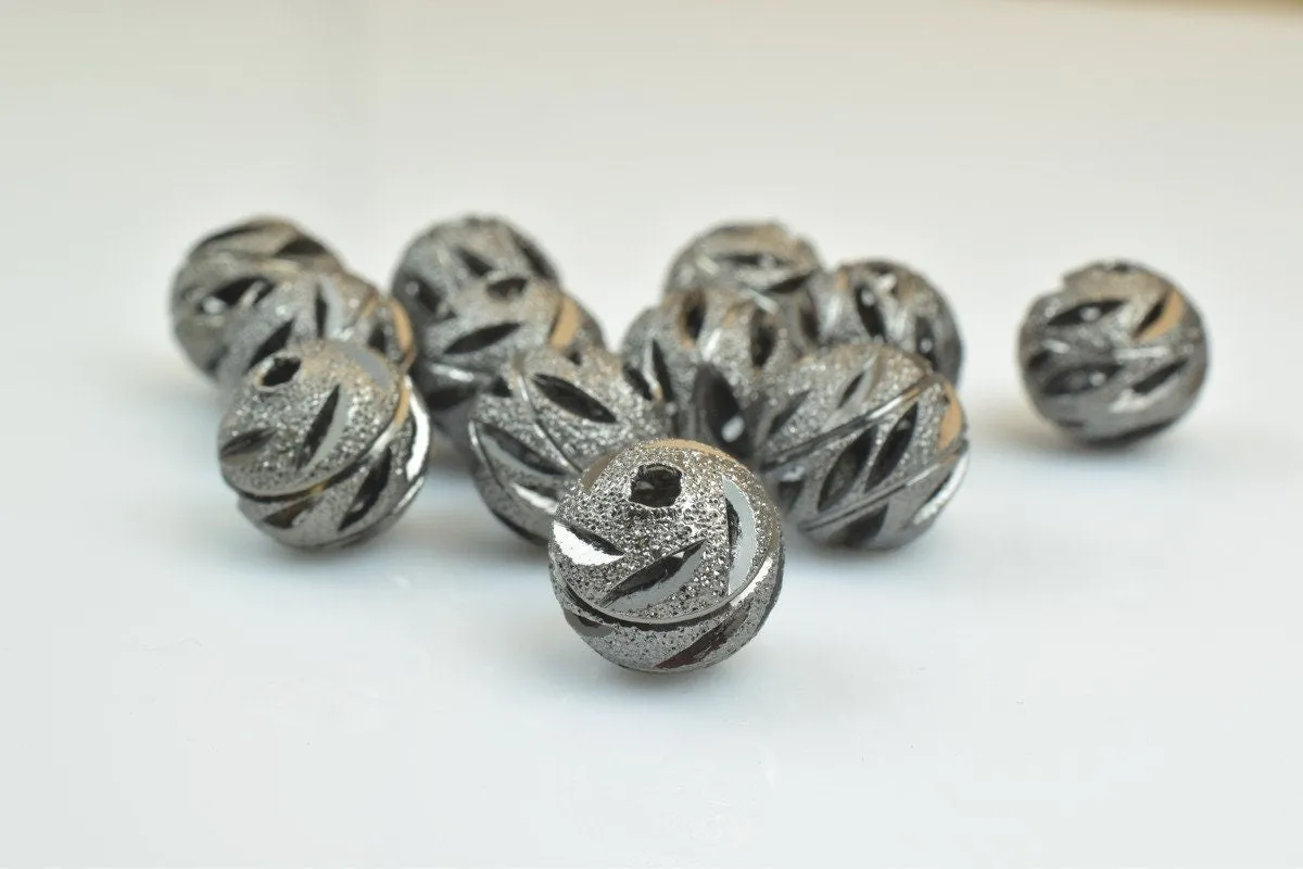 100 PCs Gun Metal Plated Black Carved Round Beads 6mm/8mm/10mm Diamond Cut For Jewelry Making