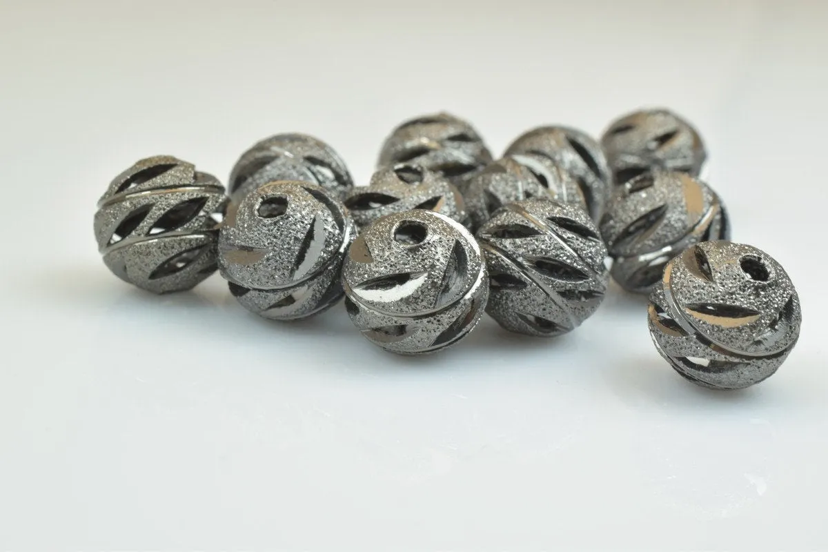 100 PCs Gun Metal Plated Black Carved Round Beads 6mm/8mm/10mm Diamond Cut For Jewelry Making