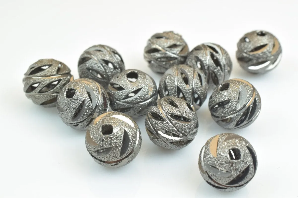 100 PCs Gun Metal Plated Black Carved Round Beads 6mm/8mm/10mm Diamond Cut For Jewelry Making
