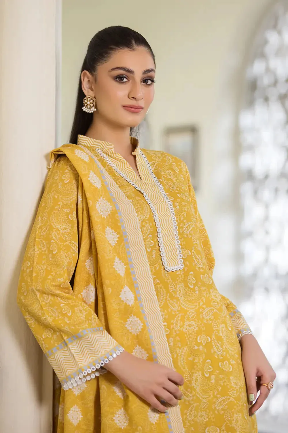 Elegant 3PC Printed Unstitched Khaddar Suit Set - KKH-2887
