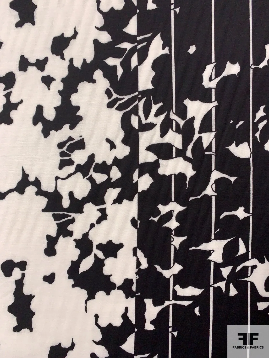 Abstract Double Border Pattern Stretch Cotton-Rayon Poplin - Black / White