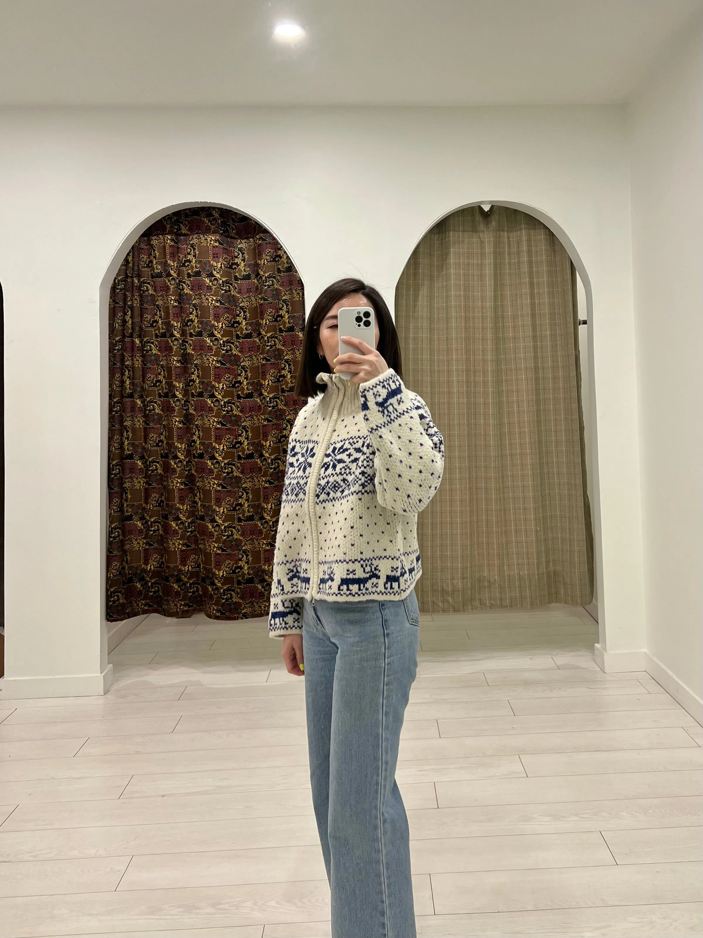 BOBBY Snowflake sweater