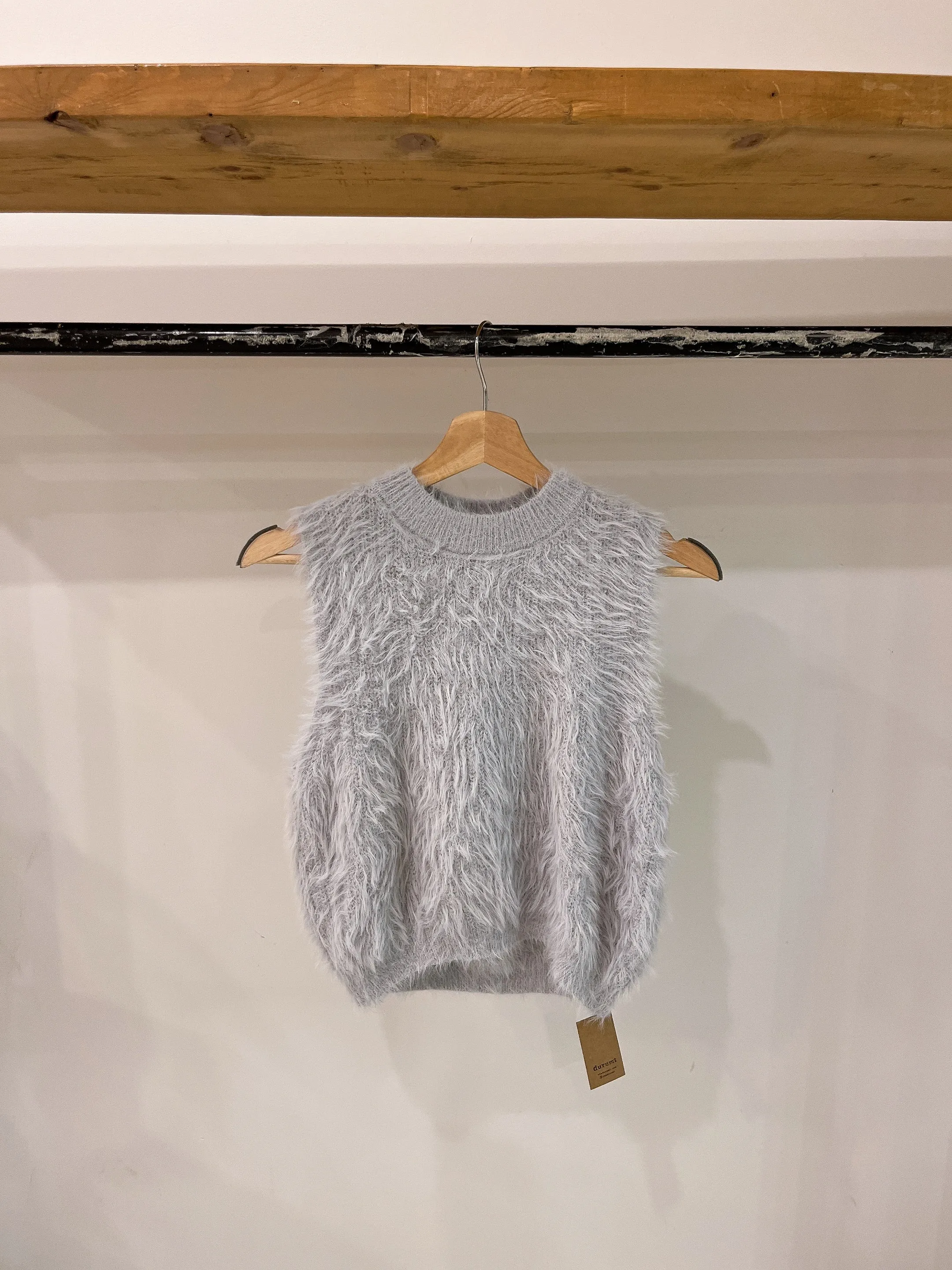 IZZY Angora top