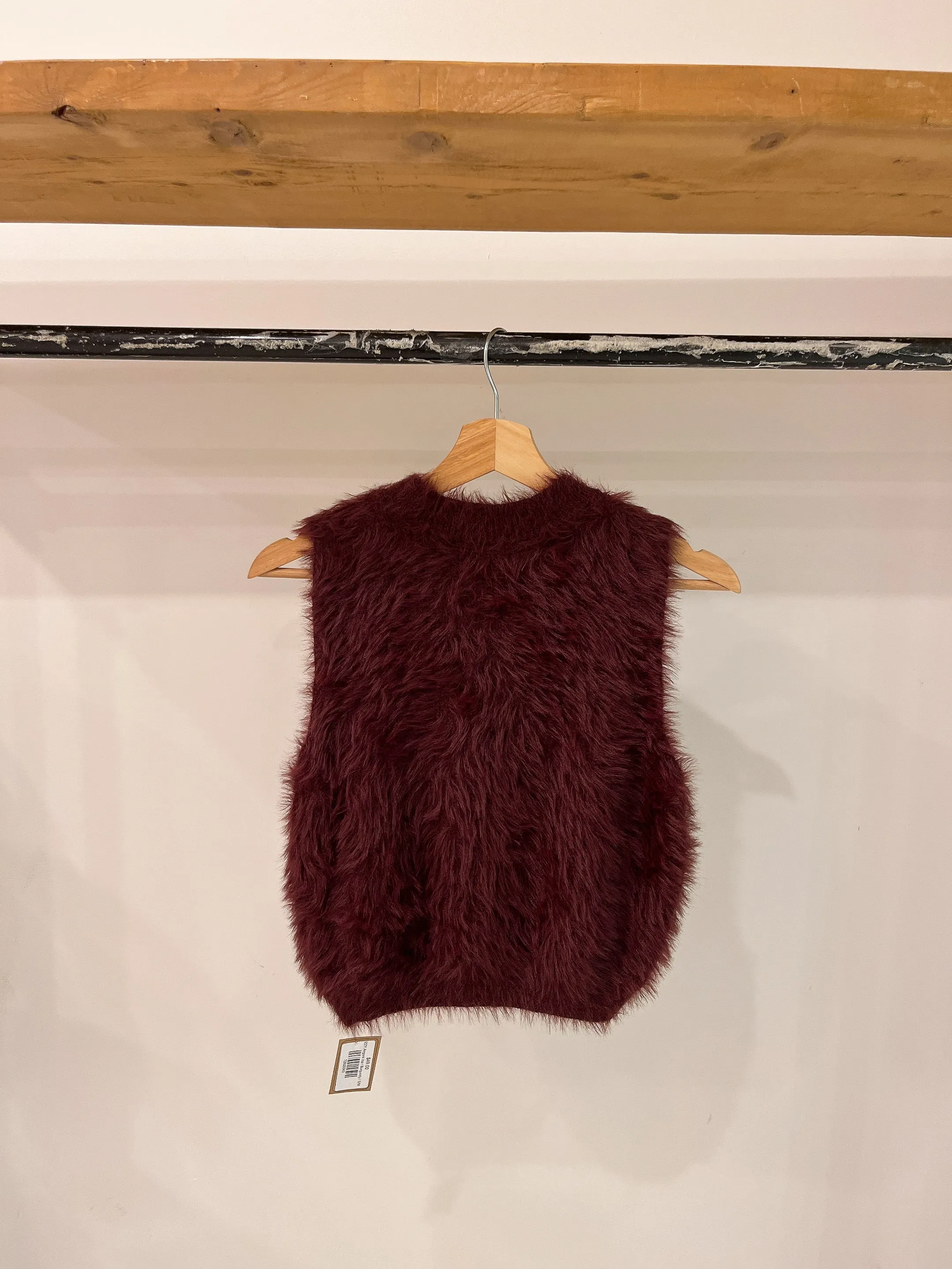 IZZY Angora top
