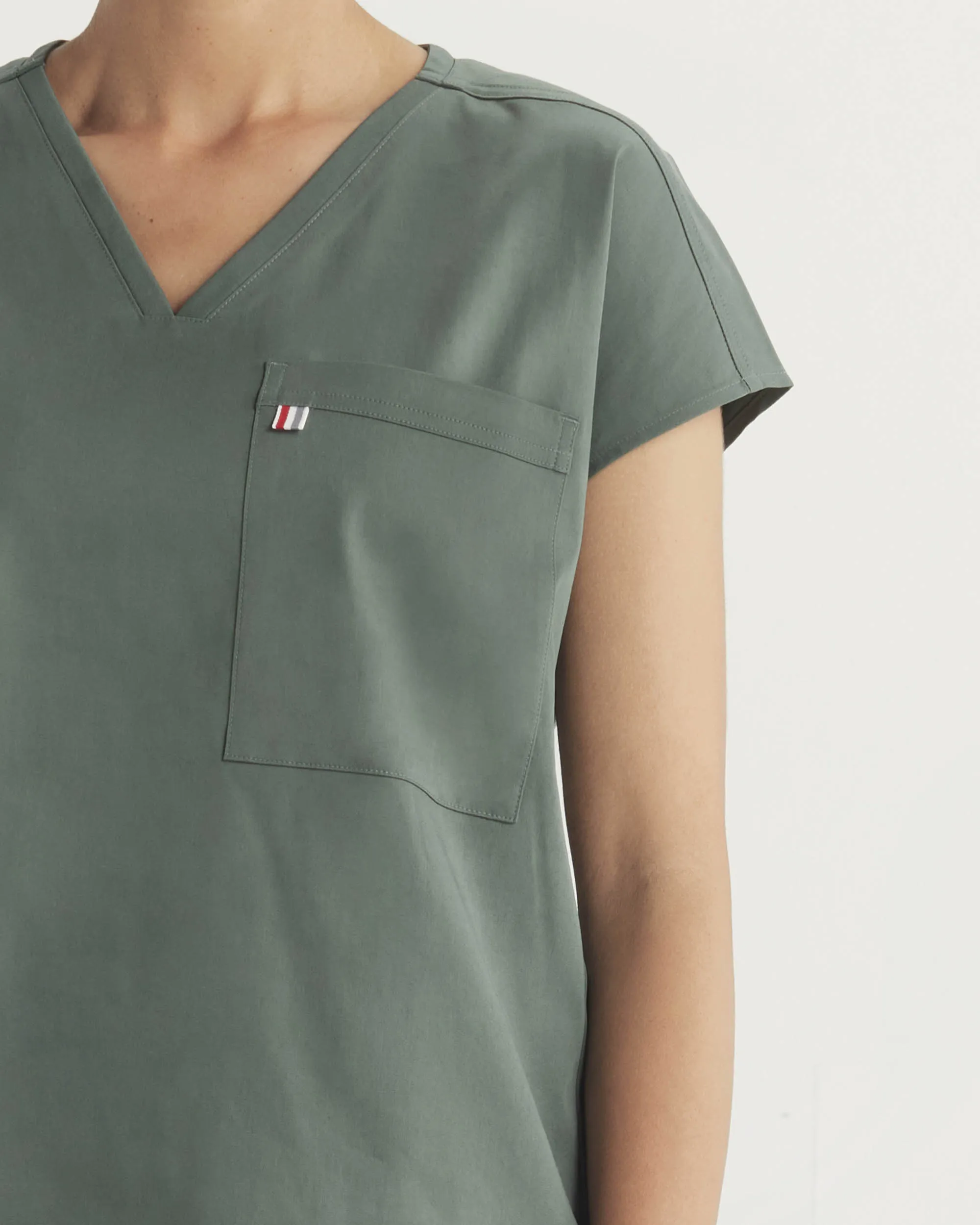 TENCEL™ Bell ‎ Relaxed Scrub Top